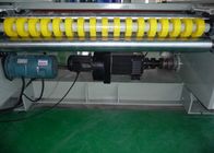Σπειροειδής περιστροφική τεμαχίζοντας μηχανή λεπίδων για τα ζαρωμένα κιβώτια 130 M/Min