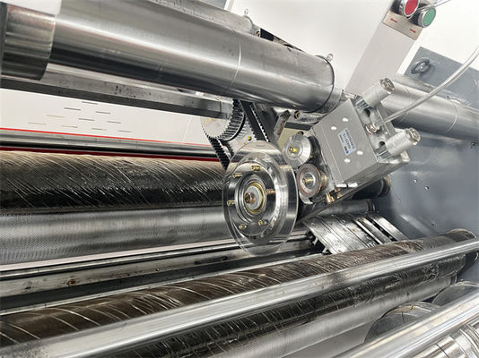 Ηλεκτρική ρύθμιση Thin Blade Slitter Scorer Machine με χειροκίνητη τροφοδοσία